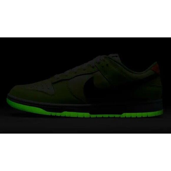 NEW Nike Dunk Low Volt Black Orange ‘Glow In The Dark’ FJ4610-702 Men’s Size 9